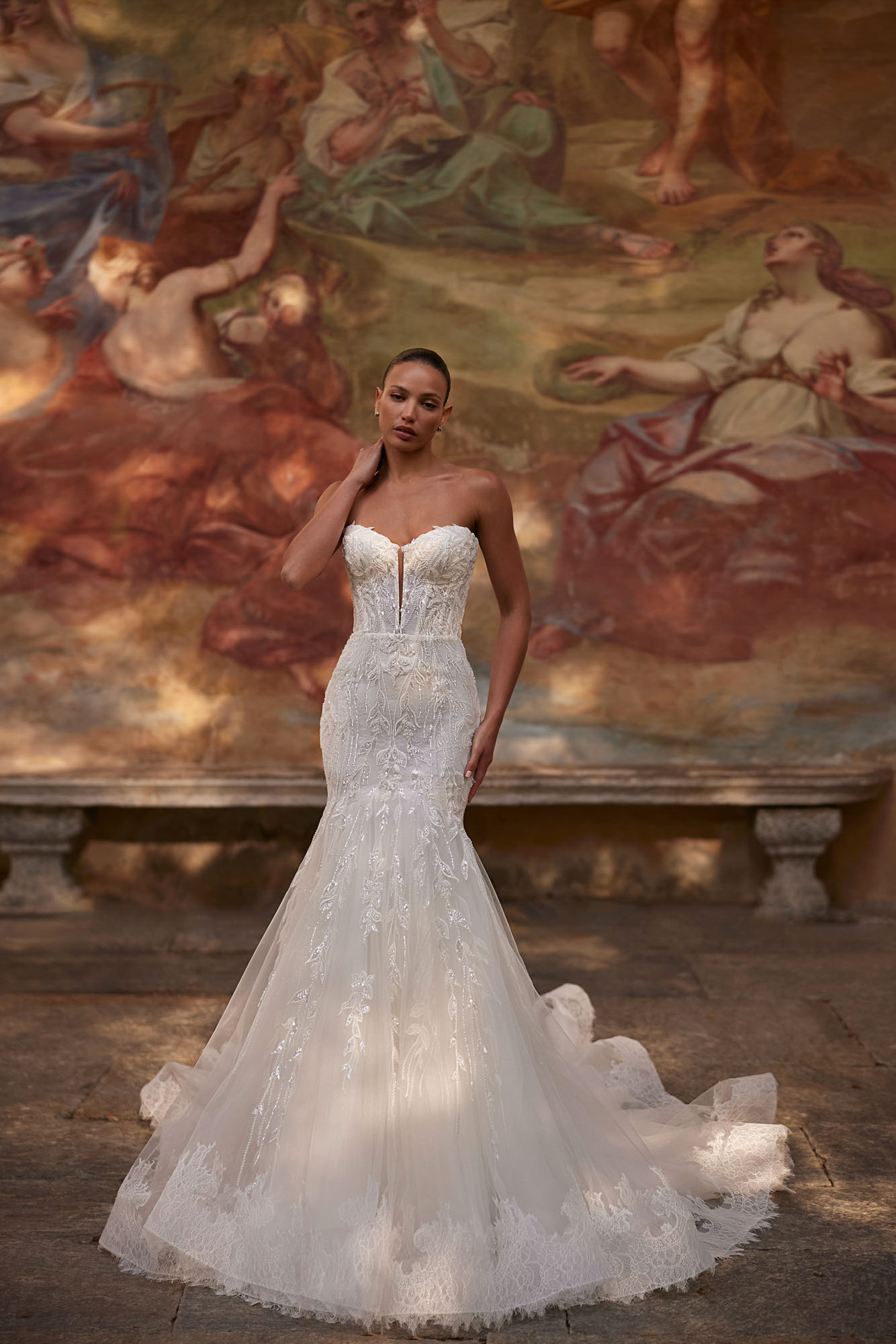 Elara -Fit and Flare Brautkleid mit Herzausschnitt aus Spitze und Tüll